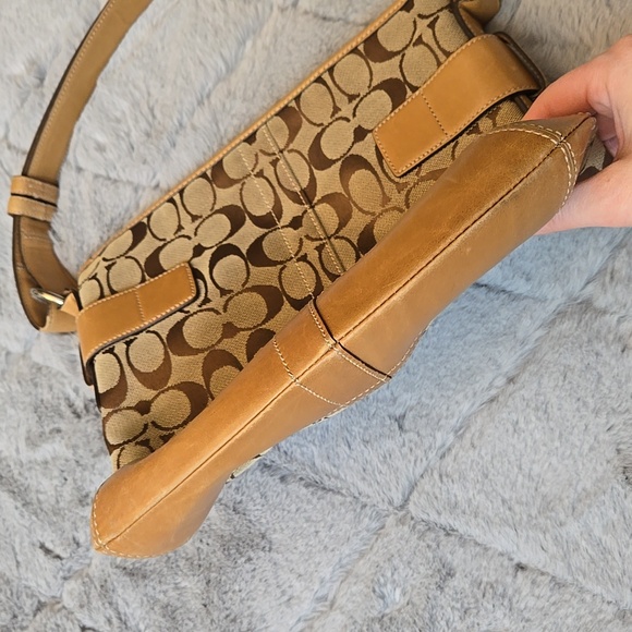 Coach Tan Shoulder Purse, Great Condition - Picture 3 of 11